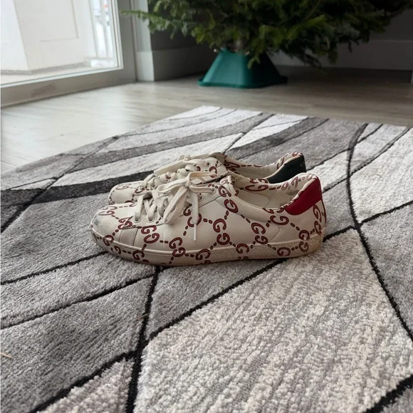 Gucci Shoes - Picture 3 of 5